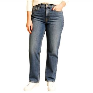 LLBEAN Favorite Fit Jeans Women's 12 *30 Blue Straight Leg Cotton Mid Rise Denim